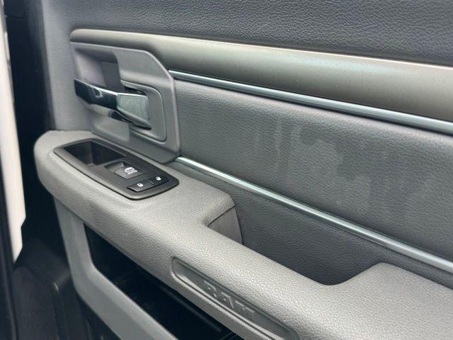 2019 Ram 1500 Classic SLT Crew Cab 4x4 57 Box