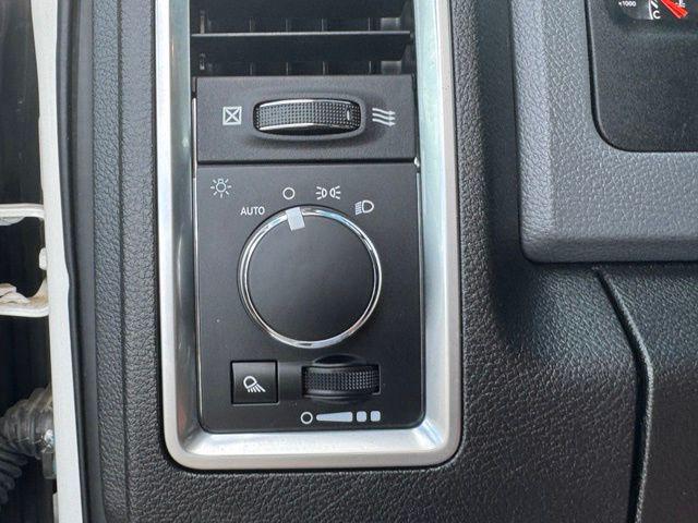 2019 Ram 1500 Classic SLT Crew Cab 4x4 57 Box