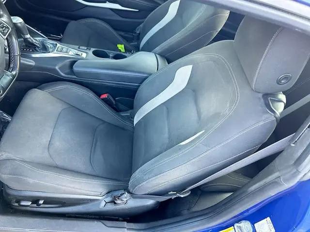 2020 Chevrolet Camaro RWD Coupe 1LT