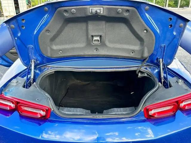 2020 Chevrolet Camaro RWD Coupe 1LT
