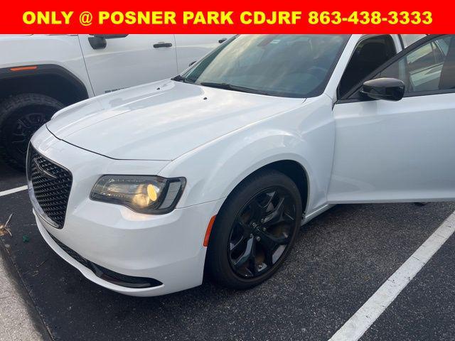 2022 Chrysler 300 Touring