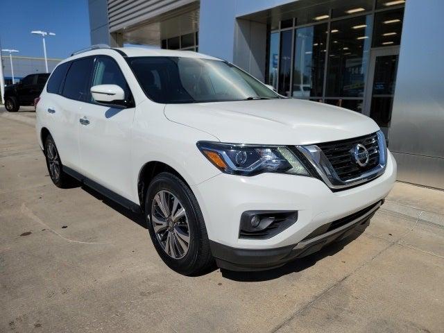 2017 Nissan Pathfinder SV
