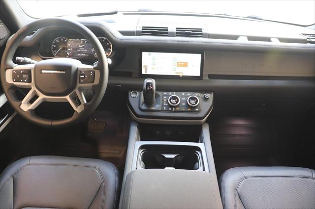 2023 Land Rover Defender S