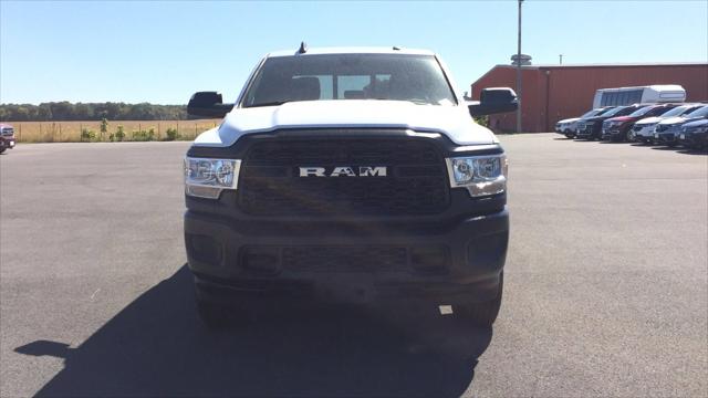 2022 RAM 3500 Tradesman Crew Cab 4x4 64 Box