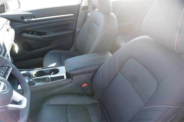 New 2023 Nissan Altima 2 5 SR Sport Brilliant 1N4BL4CV9PN300105