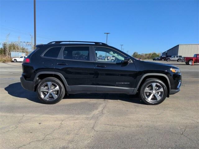 2022 Jeep Cherokee CHEROKEE LIMITED 4X4