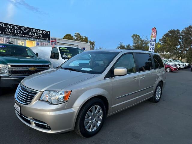 2014 Chrysler Town & Country Touring for sale in Rancho Cordova, CA