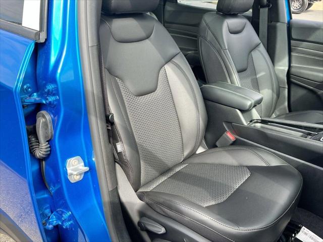 2022 Jeep Compass COMPASS ALTITUDE 4X4