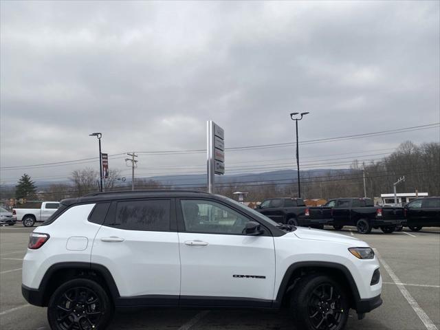 2022 Jeep Compass COMPASS ALTITUDE 4X4
