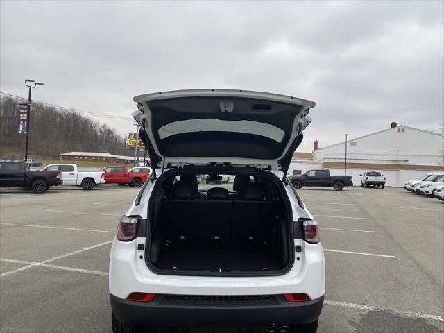 2022 Jeep Compass COMPASS ALTITUDE 4X4