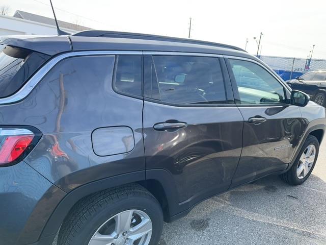 2022 Jeep Compass COMPASS LATITUDE 4X4