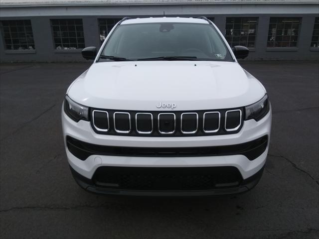 2022 Jeep Compass COMPASS LATITUDE LUX 4X4