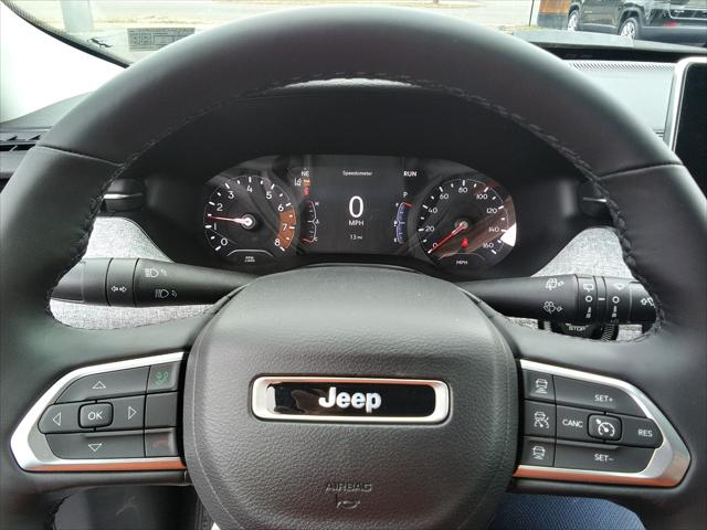 2022 Jeep Compass COMPASS LATITUDE LUX 4X4