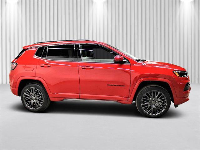 2022 Jeep Compass COMPASS (RED) 4X4