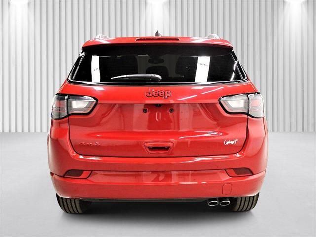 2022 Jeep Compass COMPASS (RED) 4X4