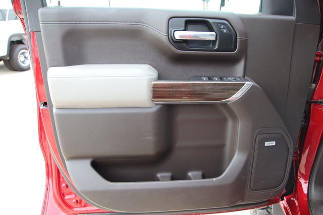 2021 Chevrolet Silverado 1500 4WD Crew Cab Short Bed RST