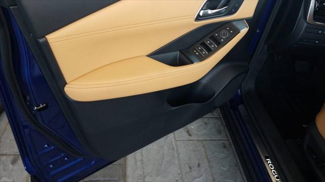 2023 Nissan Rogue Platinum FWD