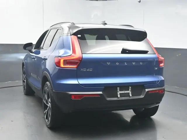 2021 Volvo XC40 T4 R-Design