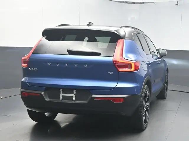 2021 Volvo XC40 T4 R-Design