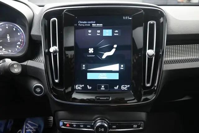 2021 Volvo XC40 T4 R-Design