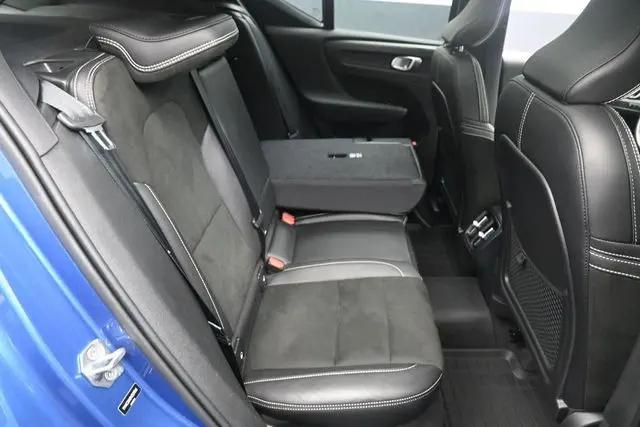 2021 Volvo XC40 T4 R-Design