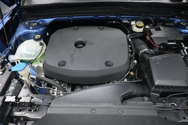 2021 Volvo XC40 T4 R-Design