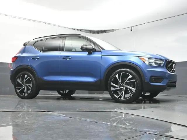 2021 Volvo XC40 T4 R-Design