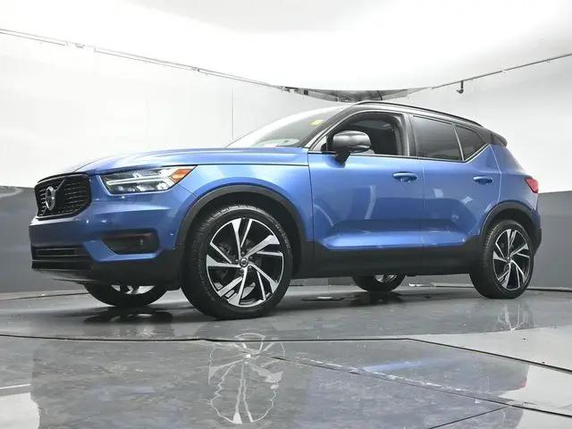 2021 Volvo XC40 T4 R-Design