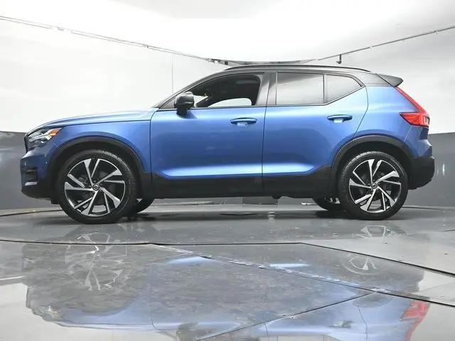 2021 Volvo XC40 T4 R-Design