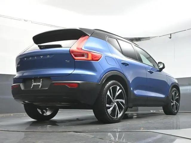 2021 Volvo XC40 T4 R-Design