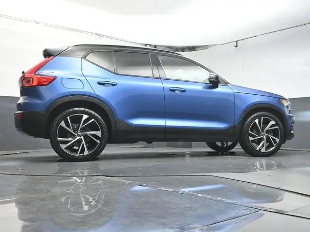 2021 Volvo XC40 T4 R-Design