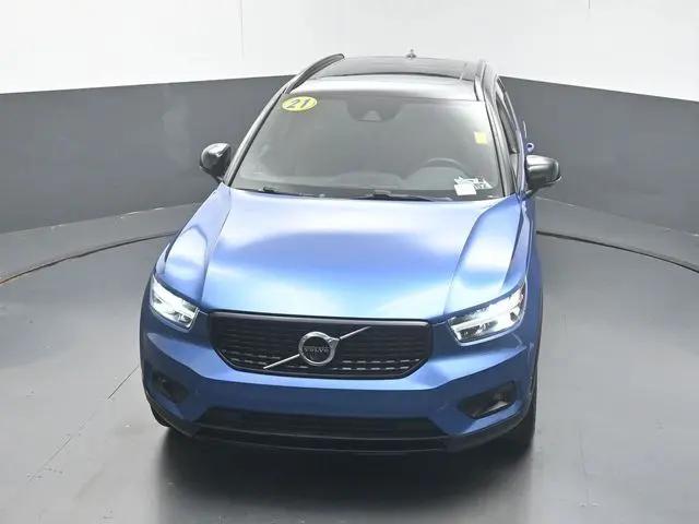 2021 Volvo XC40 T4 R-Design