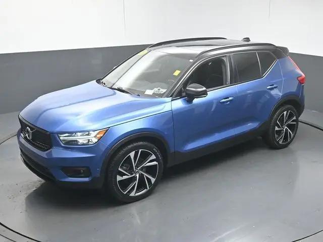 2021 Volvo XC40 T4 R-Design