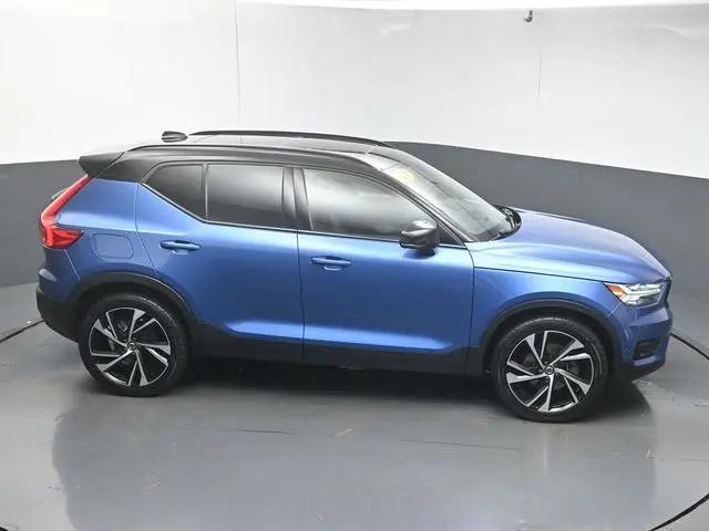 2021 Volvo XC40 T4 R-Design