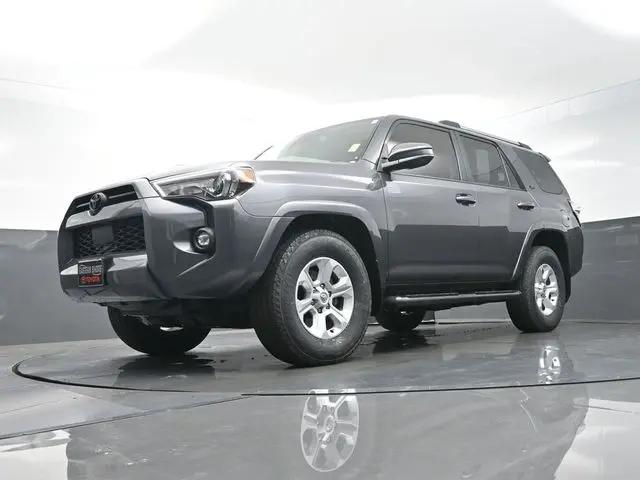 2022 Toyota 4Runner SR5