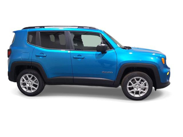 2022 Jeep Renegade RENEGADE LATITUDE 4X4