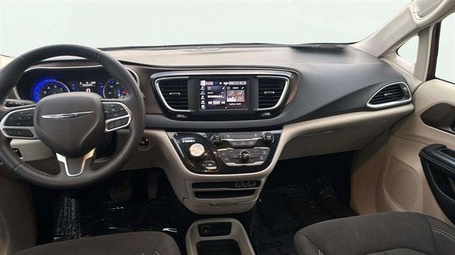 2022 Chrysler Voyager LX 2022 Chrysler Voyager LX