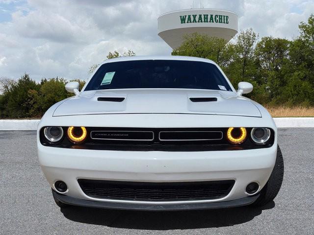 2017 Dodge Challenger SXT Plus