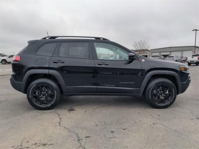 2022 Jeep Cherokee CHEROKEE TRAILHAWK 4X4