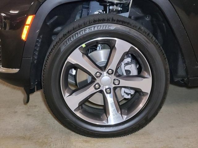 2023 Jeep Grand Cherokee GRAND CHEROKEE L LIMITED 4X4