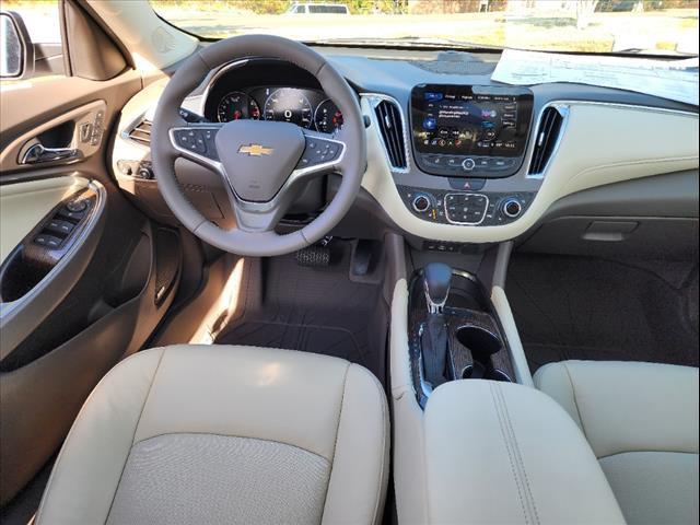 2022 Chevrolet Malibu FWD Premier