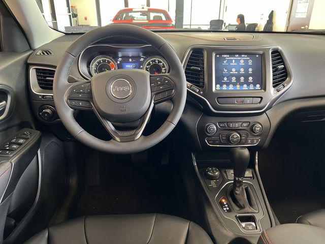 2022 Jeep Cherokee CHEROKEE TRAILHAWK 4X4