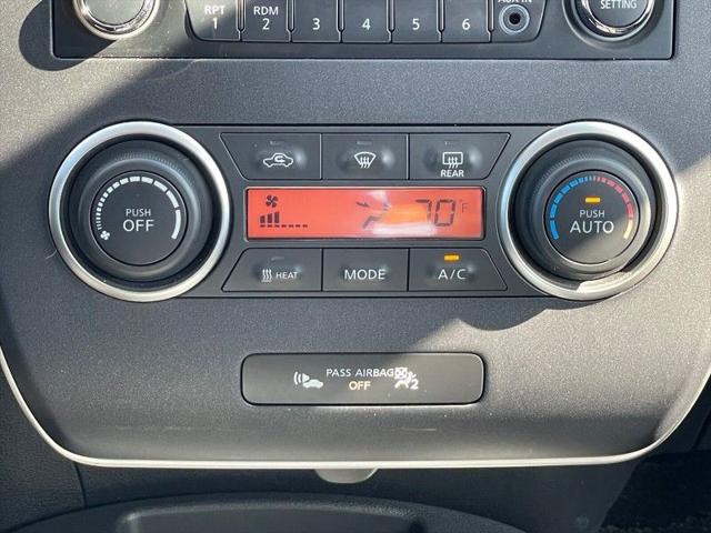 2014 Nissan LEAF S