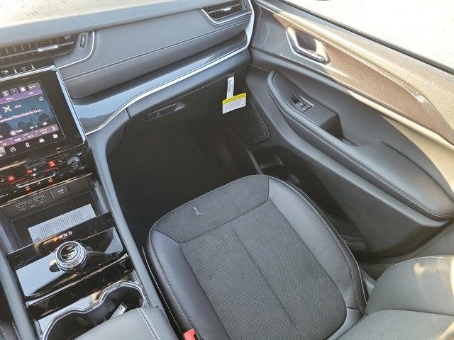 2023 Jeep Grand Cherokee GRAND CHEROKEE L ALTITUDE 4X4