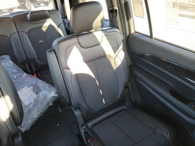 2023 Jeep Grand Cherokee GRAND CHEROKEE L ALTITUDE 4X4