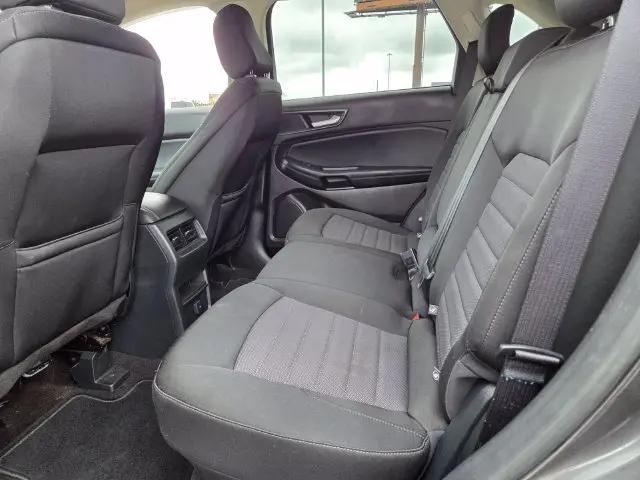 2020 Ford Edge SE