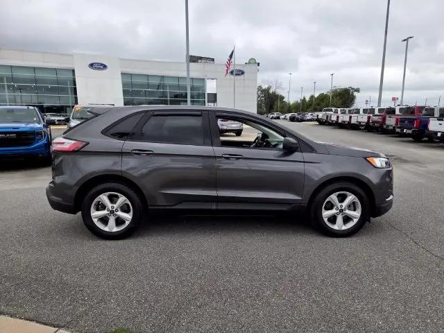 2020 Ford Edge SE
