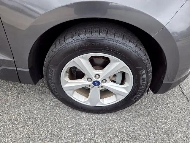 2020 Ford Edge SE