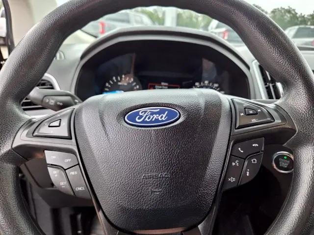 2020 Ford Edge SE