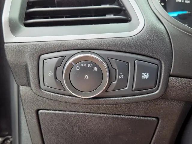 2020 Ford Edge SE